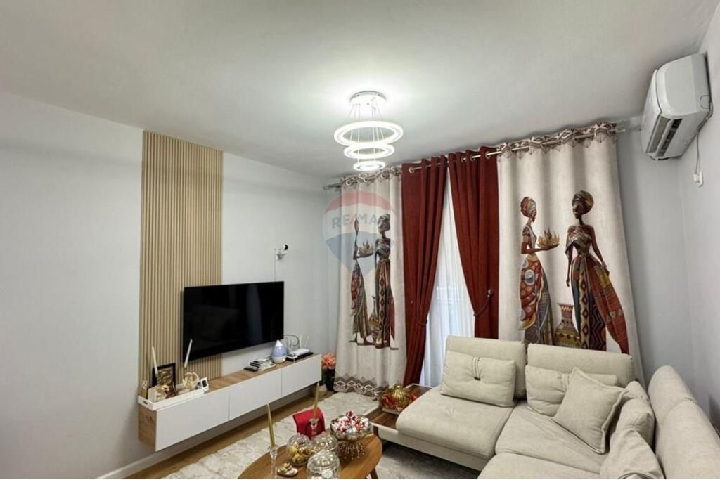 APPARTAMENTO 2+1+2+POSTO AUTO IN VENDITA, ASTIR