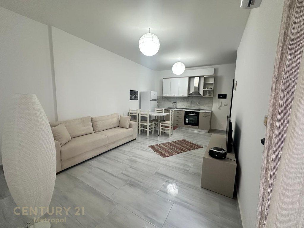Studio in Vendita a Lungomare, Vlorë! 103.000 €