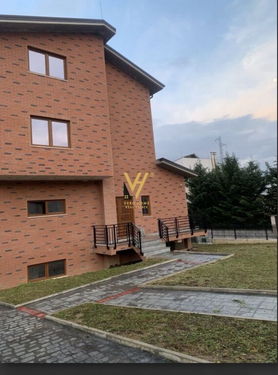 THREE-STOREY VILLA FOR RENT IN TEG, RENT 4,000 EURO