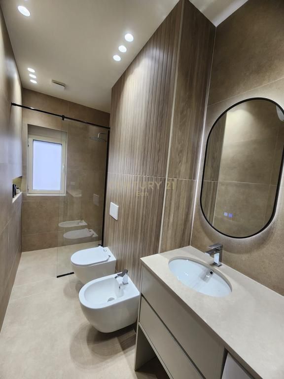 Shitet Apartament 1+1 ne zonen e Plazh, Durres!