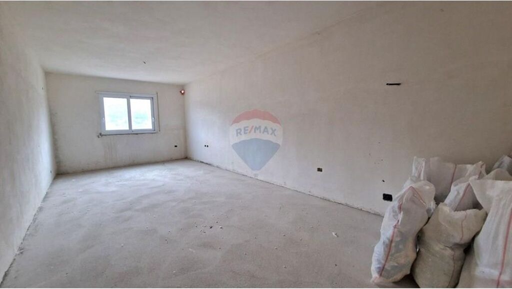 Apartament 2+1 në Shitje – Lagjja Pelivan Leskaj, Vlorë