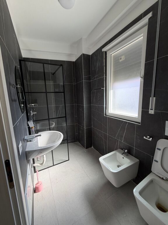 Super apartment for rent 1+1, Dritan Hoxha street 55,000 leke