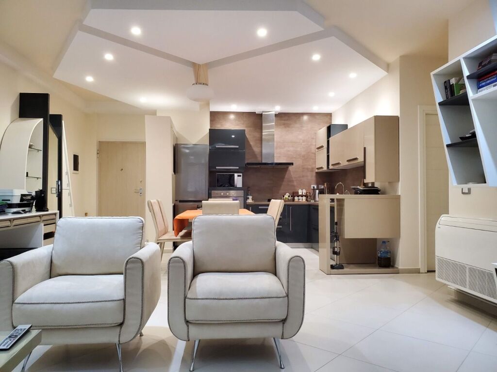 Apartament me qira vjetore Kopshti Zologjik Tiranë