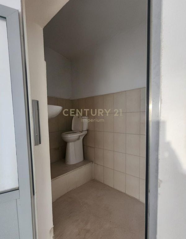 Locale commerciale in vendita! 88.000 €