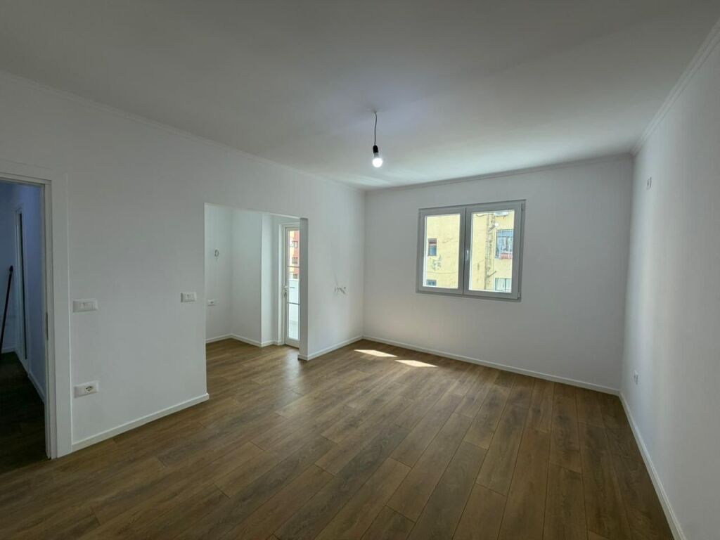 Apartment 1+1 for sale in Porcelan.