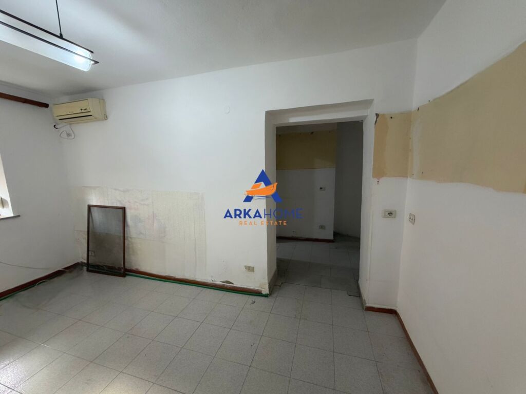 OCCASIONE!! MONOLOCALE IN VENDITA "VIA MIHAL GRAMENO, PRESSO L'ISTITUTO DI IGIENE, VIA ELBASANI" 73.000 EURO