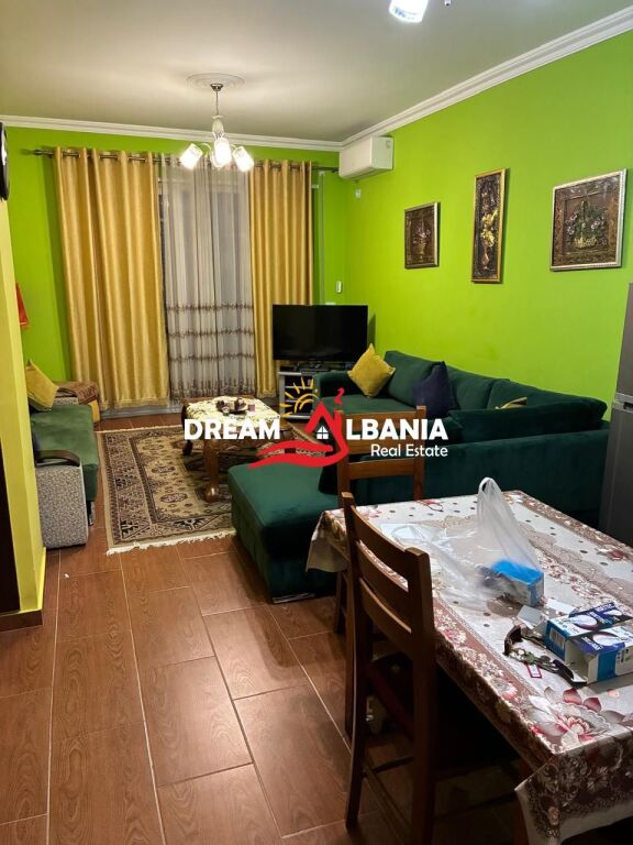 Appartamento 1+1 in affitto a 21 Dhjetori, Via Frosina Plaku (42111548)
