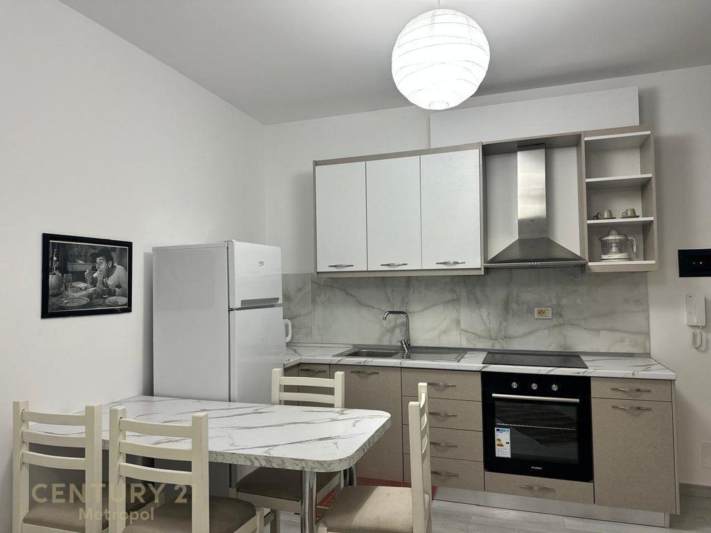 Studio in Vendita a Lungomare, Vlorë! 103.000 €