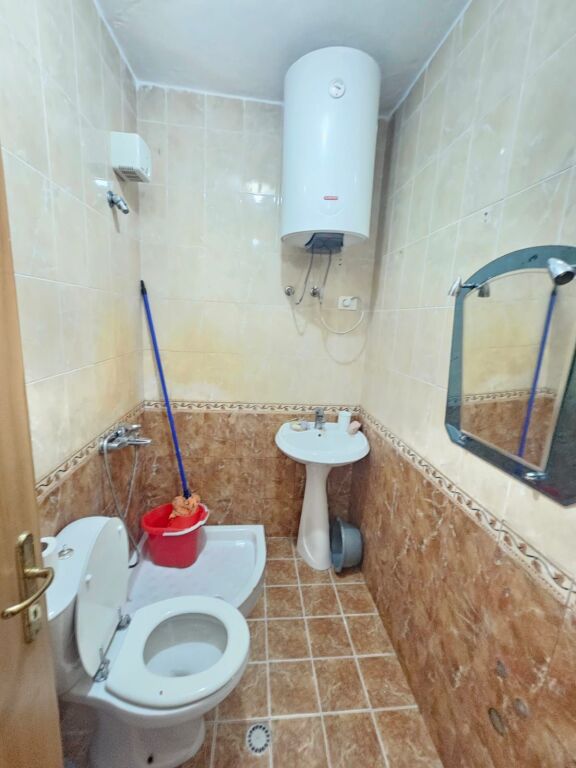 🏖️ VENDESI APPARTAMENTO 1+1 CON CORTILE – ROCCIA DI KAVAJË, DURRËS