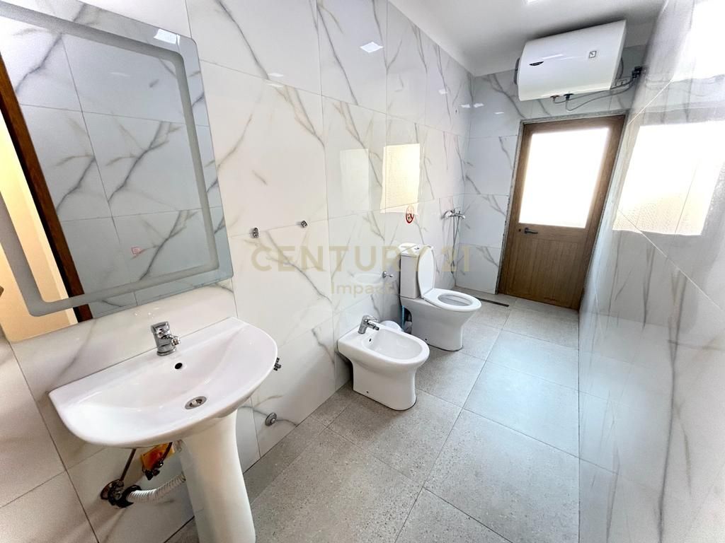 Hotel for Sale in Myslym Shyri, Tirana - 527.5m from SKENDERBEJ SQUARE !  1100000 €