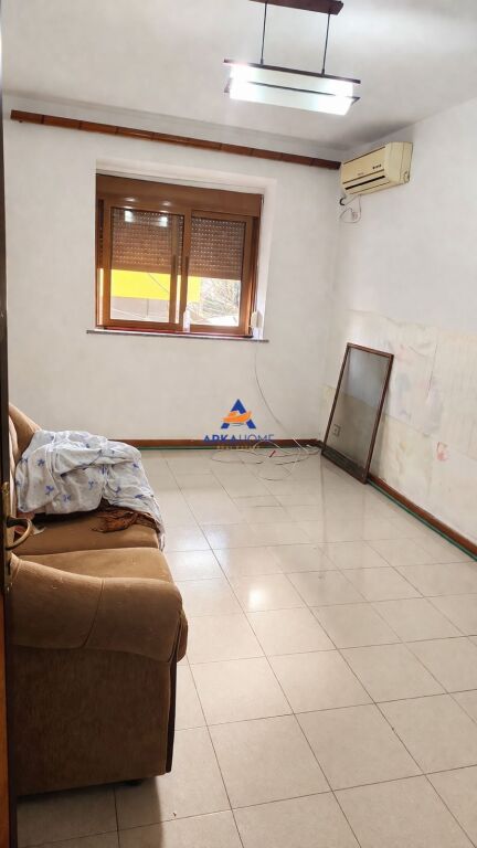 OCCASIONE!! MONOLOCALE IN VENDITA "VIA MIHAL GRAMENO, PRESSO L'ISTITUTO DI IGIENE, VIA ELBASANI" 73.000 EURO