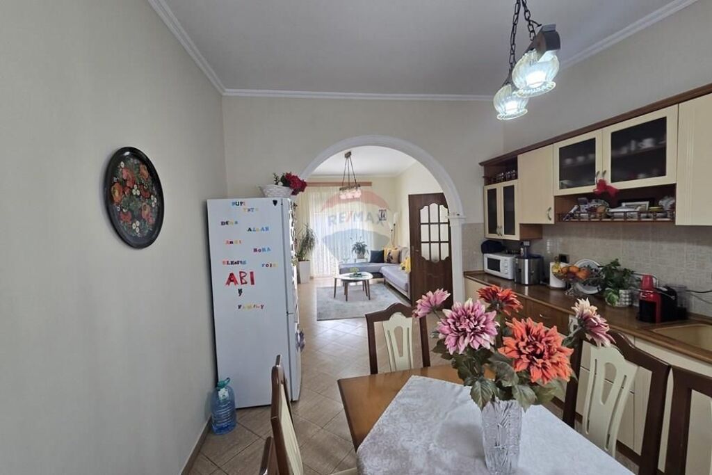 Appartamento In Vendita nel Bllok Via Abdyl Frashëri, Tirana