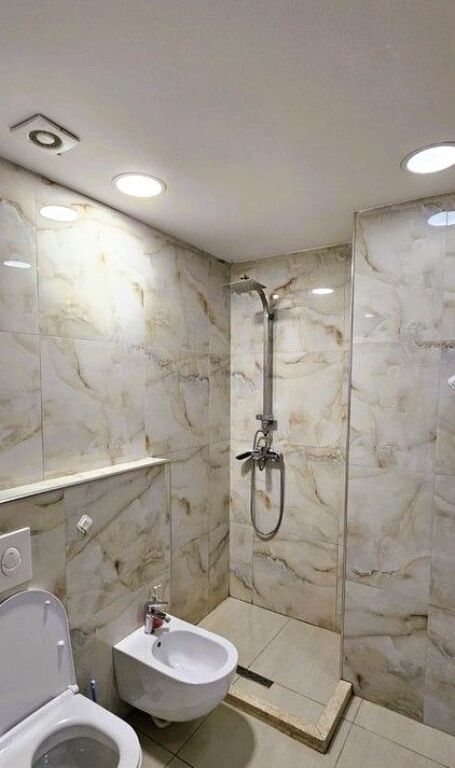 Appartamento 1+1 in Affitto – “9 Katëshet”, Tirana!