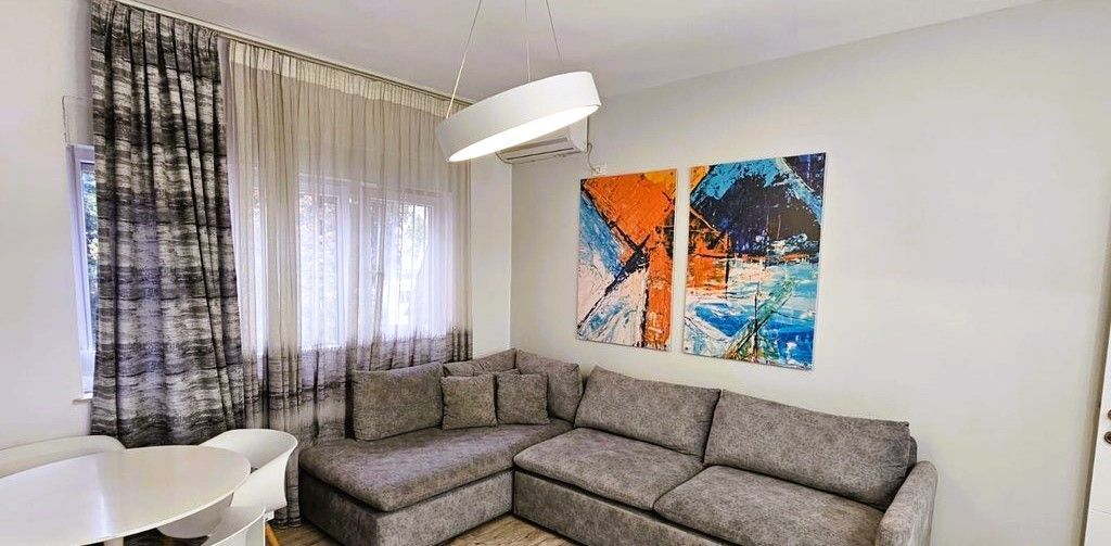 Appartamento 1+1 in Affitto – “9 Katëshet”, Tirana!