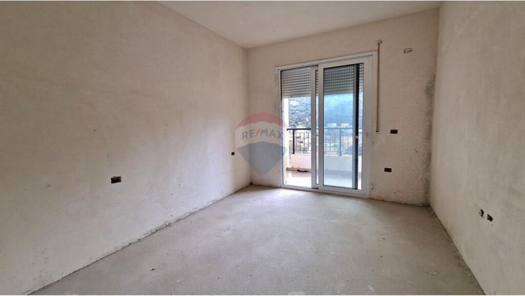 Apartament 2+1 në Shitje – Lagjja Pelivan Leskaj, Vlorë