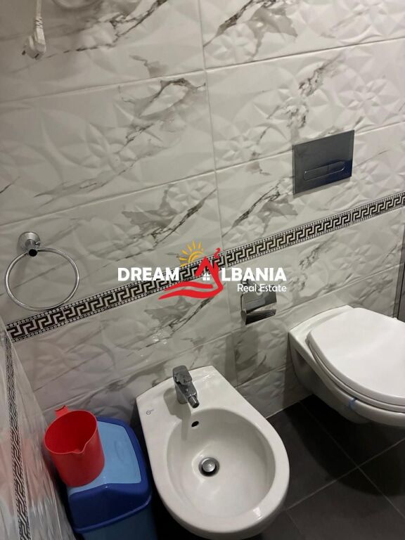 Appartamento 1+1 in affitto a 21 Dhjetori, Via Frosina Plaku (42111548)
