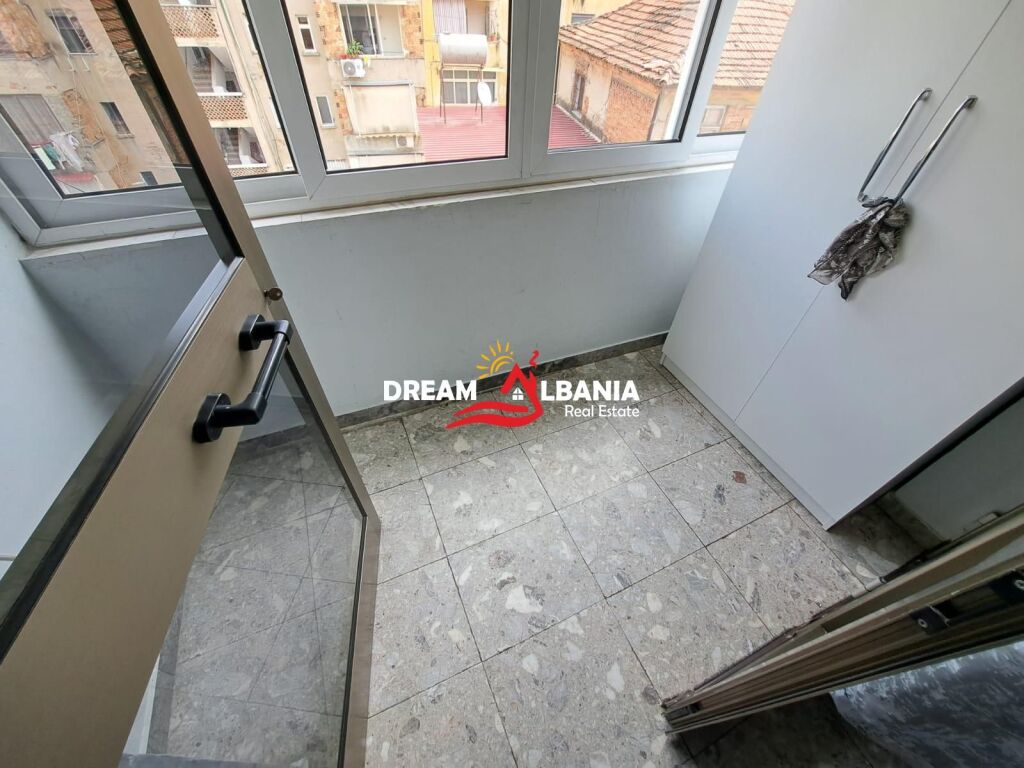 2+1 apartment for rent at Fortuzi Street near Jeronim De Rada School in Tirana (ID 4239045 )
