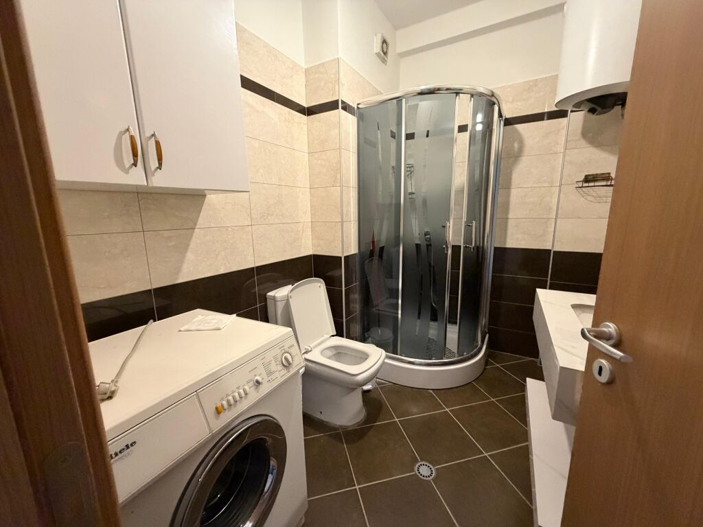 Apartament me qera 1+1 Perballe Deliorgjit