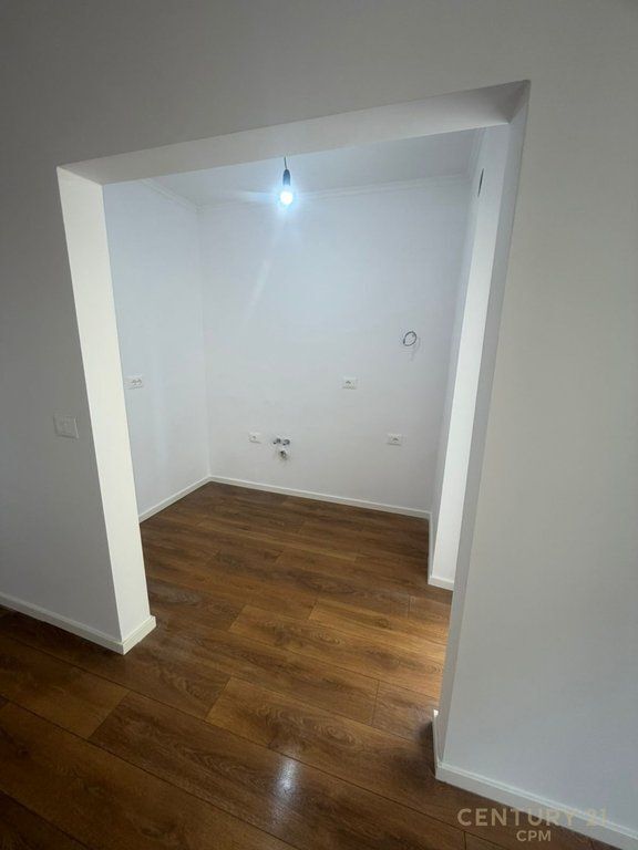 APPARTAMENTO 1+1 IN VENDITA VICINO A UET, PORCELLANA! 98.000 €