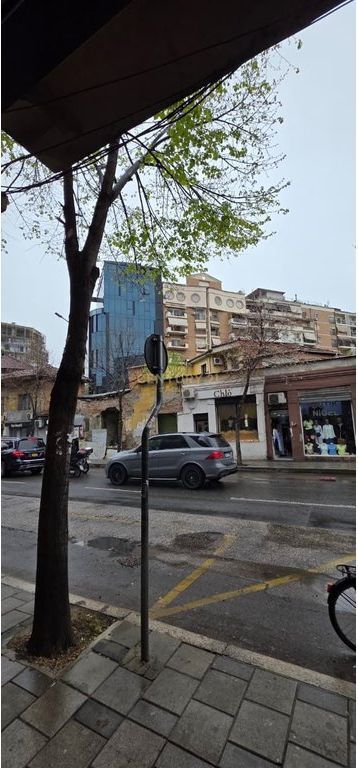SHOP FOR SALE ON THE STREET NEXT TO SELVIA!!!