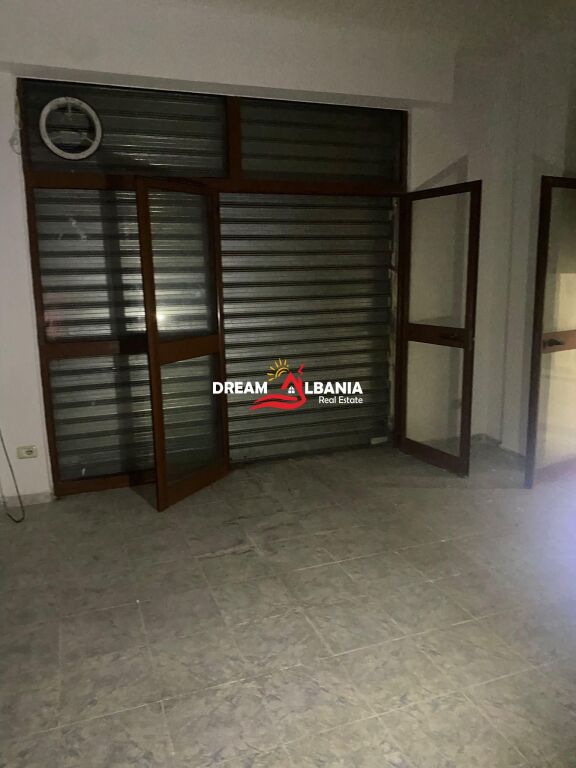 Shop/Office/Studio for sale in the Lapraka area on Dritan Hoxha Street in Tirana (ID 4171621)