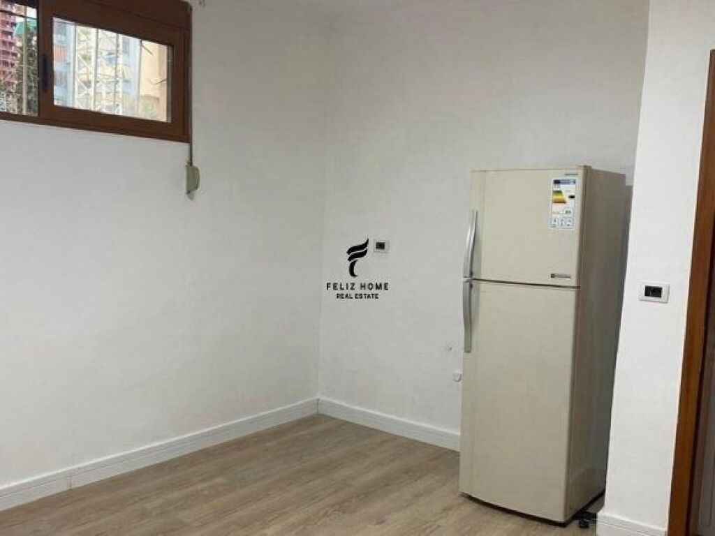 OFFICE FOR RENT 35 M2 KAVAJES STREET 30,000 LEKE FH-67437