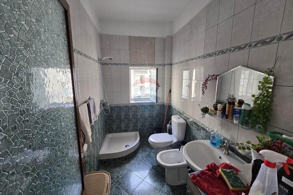 Appartamento In Vendita nel Bllok Via Abdyl Frashëri, Tirana