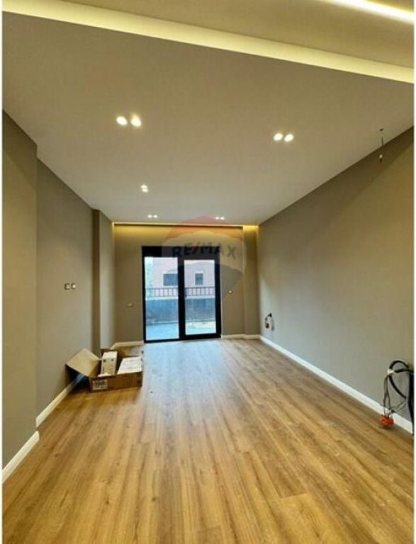 Shitet Apartament 2+1 tek Rruga e Elbasanit