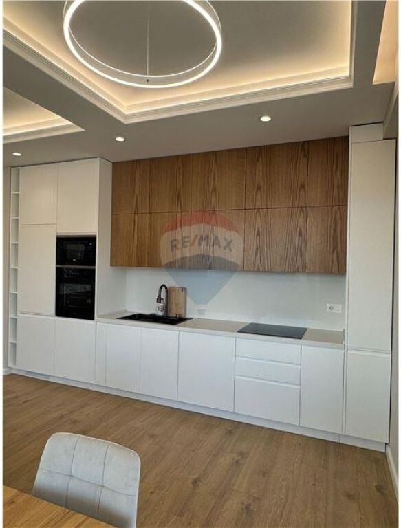 Apartament 2+1- Për Shitje - Rruga Pelivan Leskaj, Vlorë