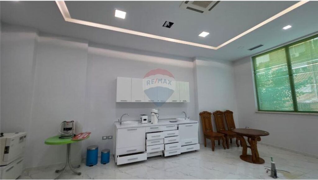 Dental Clinic- For Sale - Hajredin Haxhiraj Street, Vlorë