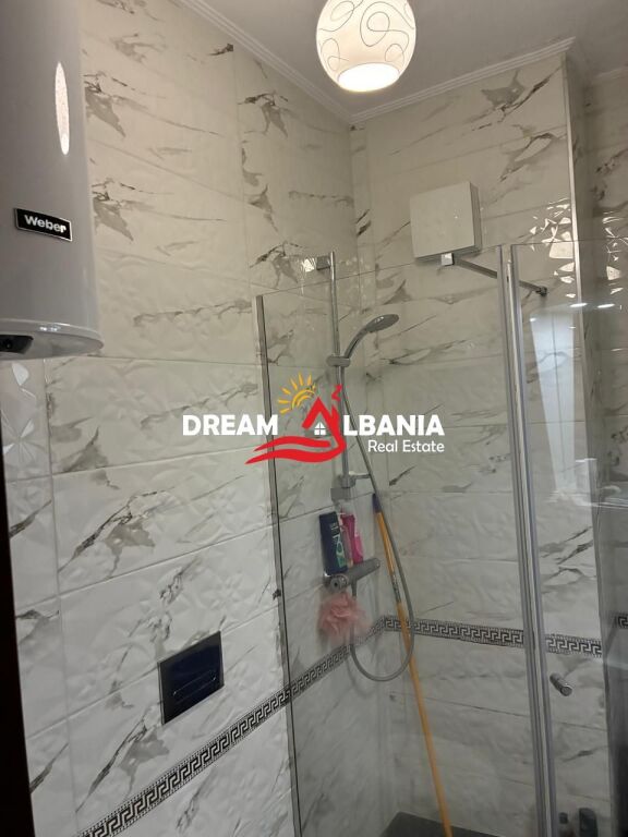 Appartamento 1+1 in affitto a 21 Dhjetori, Via Frosina Plaku (42111548)
