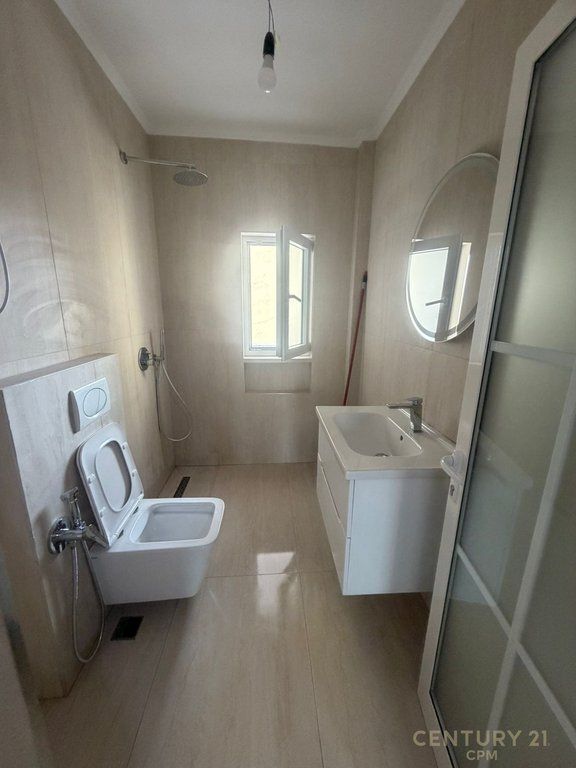 APPARTAMENTO 1+1 IN VENDITA VICINO A UET, PORCELLANA! 98.000 €