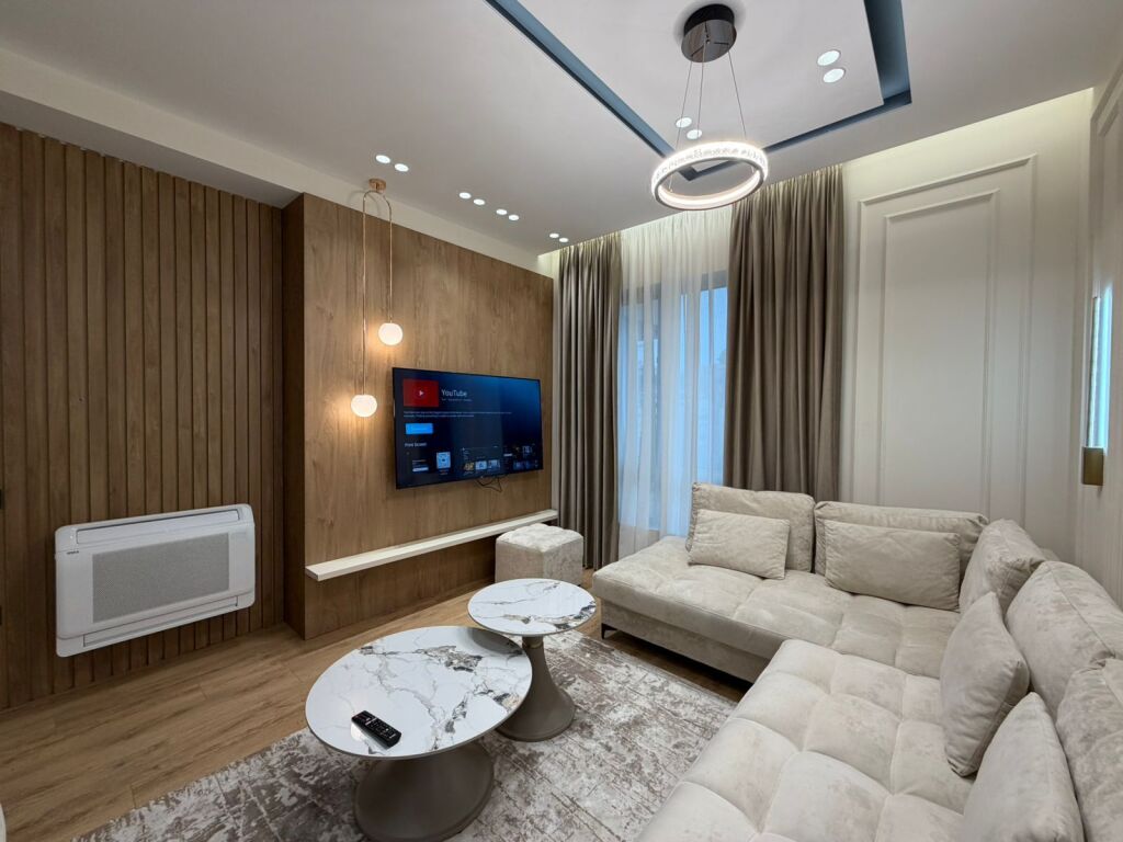 Apartament 1+1+Parking per qira tek Golden Park Residence tek Stadiumi Air Albania.
