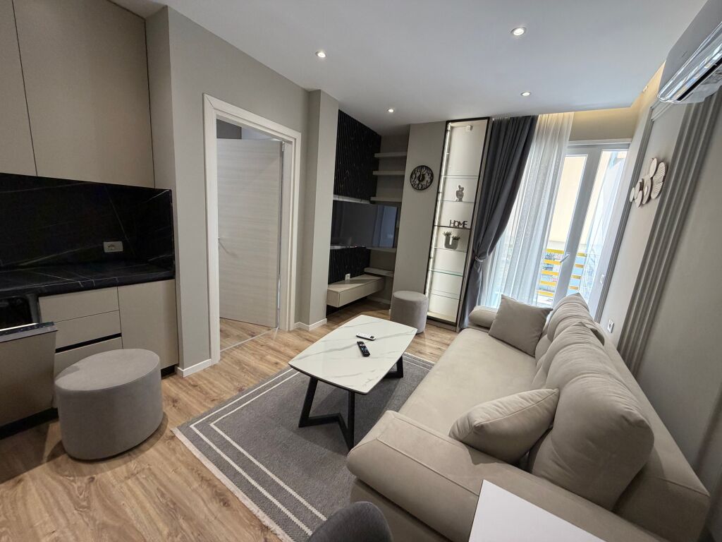 Super apartment for rent 1+1, Dritan Hoxha street 55,000 leke