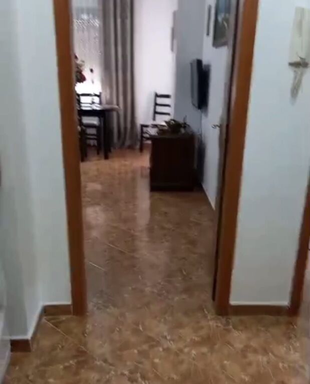 Apartament 1+1 me qira, 60m2, prane Big Market kodra diellit, 380 euro ne muaj