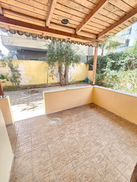 🏖️ VENDESI APPARTAMENTO 1+1 CON CORTILE – ROCCIA DI KAVAJË, DURRËS
