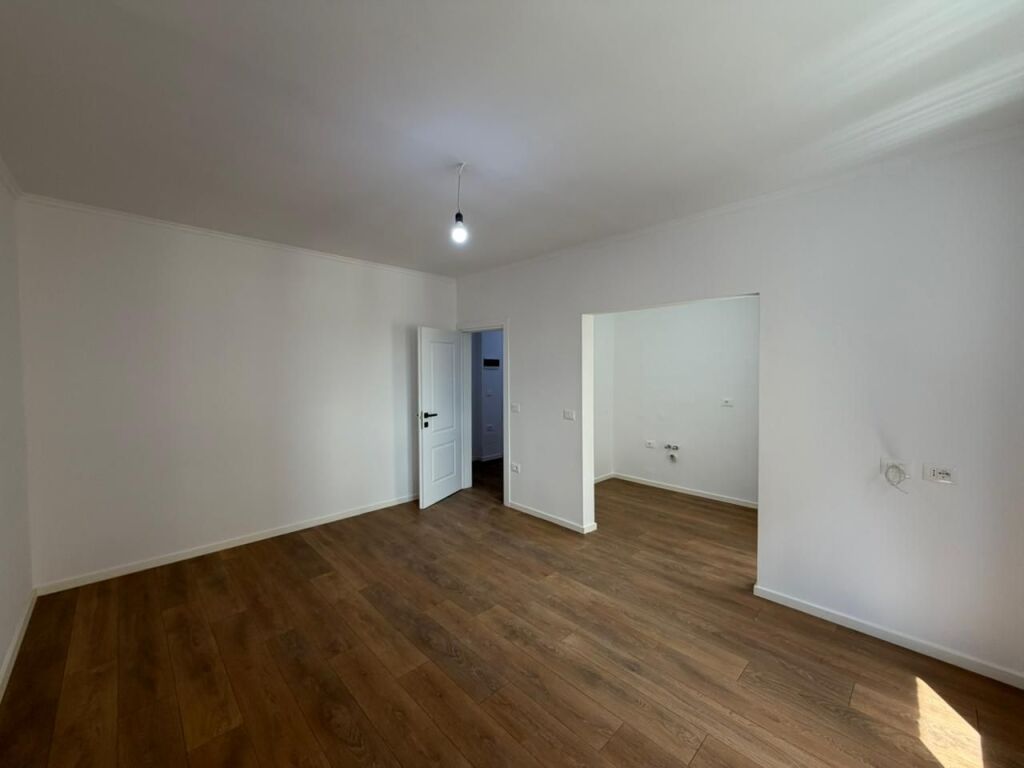 Apartment 1+1 for sale in Porcelan.