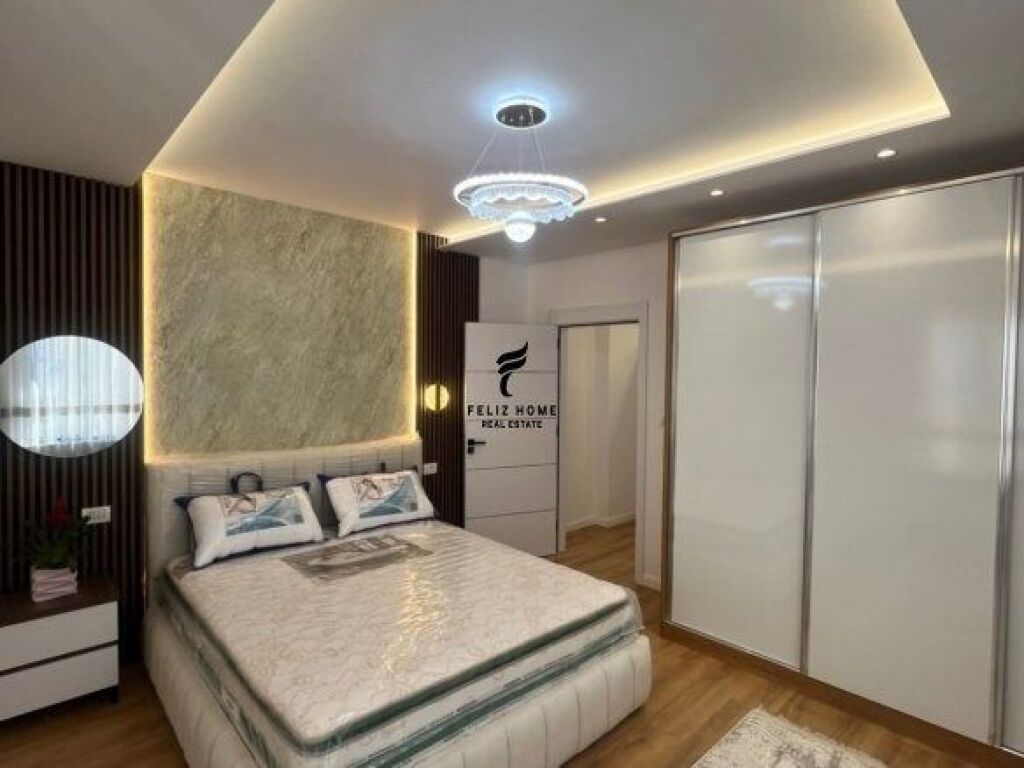 FOR SALE APARTMENT 2+1+2 KAVAJES STREET 265,000 EURO FH-67471