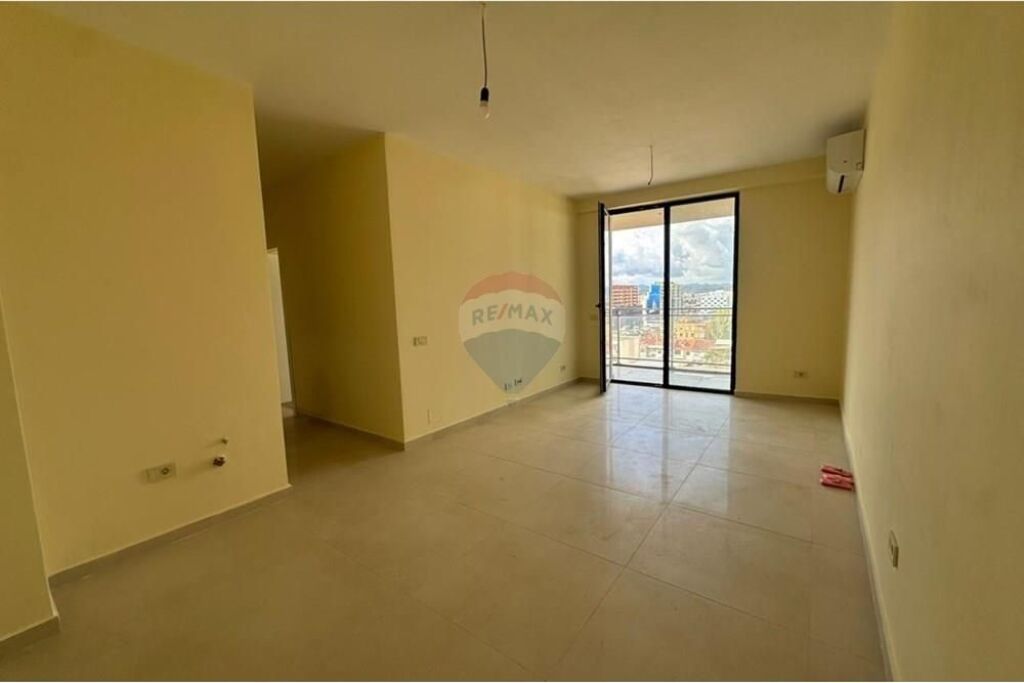 Office - For Rent - Mine Peza Street, Tirana