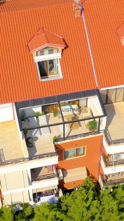 VENDESI DUPLEX DI LUSSO VICINO AL GIARDINO BOTANICO  !!