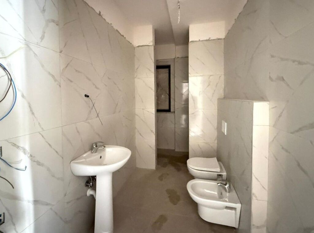 🏢 Vendesi in vendita Appartamento 1+1 – Complesso Urban Gate, Astir