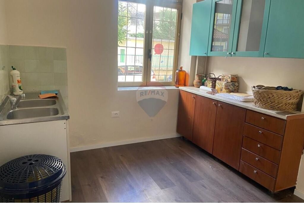 Office - For Rent - Dibrës Street, Tirana