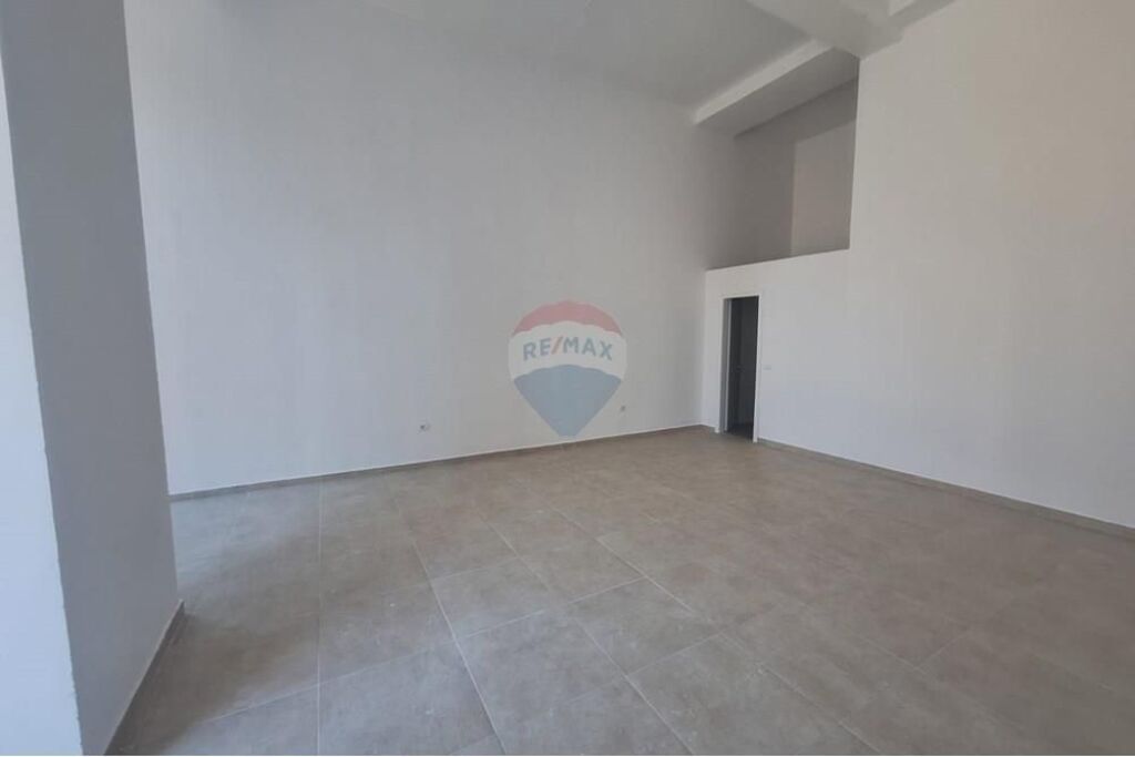Shop - For Rent - Luçie Miloti Street, Tirana