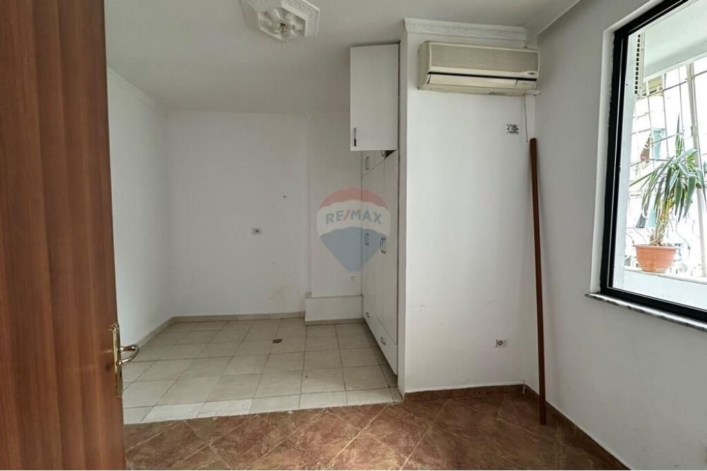 Office - For Rent - Gjergj Fishta Boulevard, Tirana