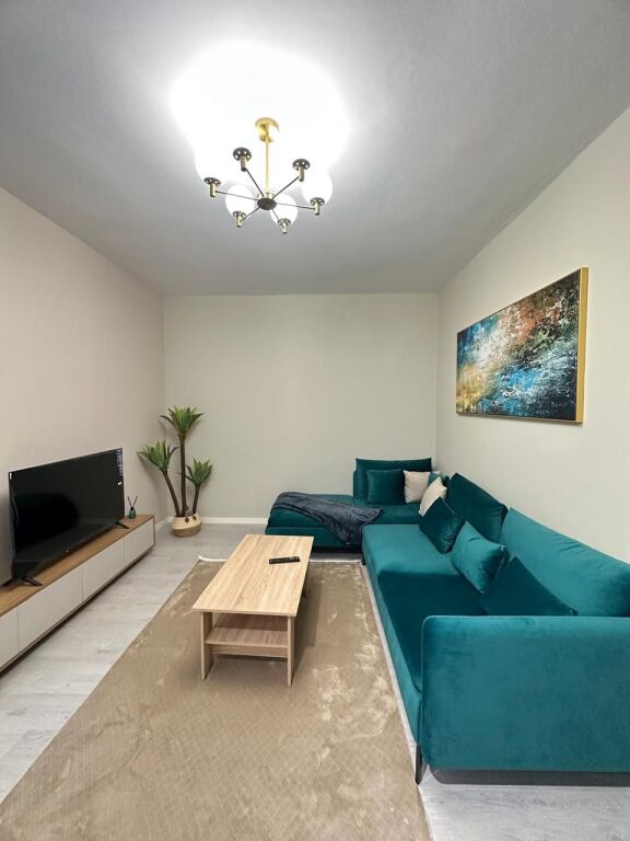 Jepet me qera apartament 1+1 ne Astir