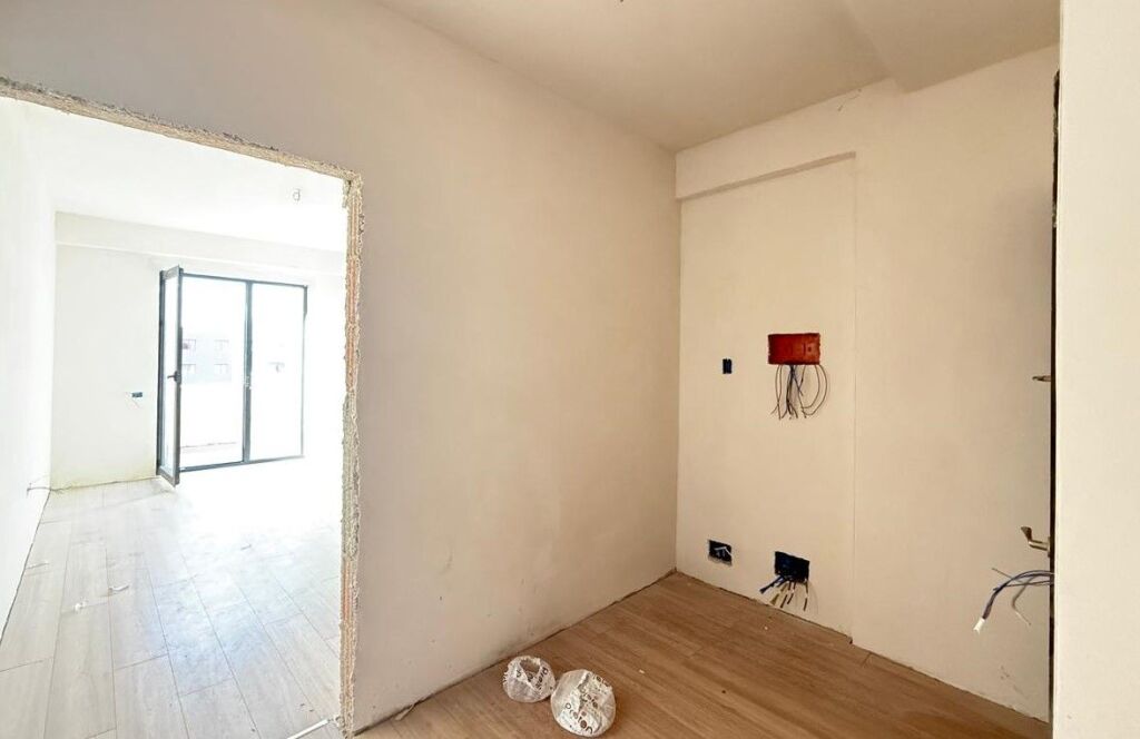 🏢 Vendesi in vendita Appartamento 1+1 – Complesso Urban Gate, Astir