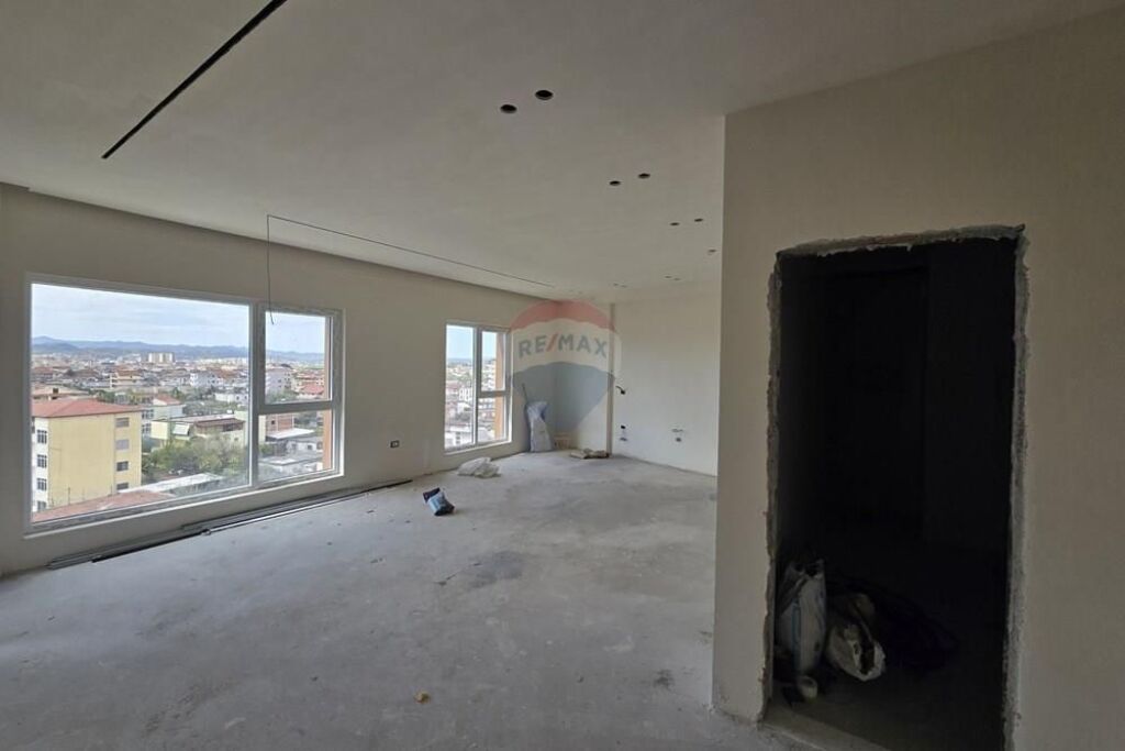 Apartament 2+1+2 ne Shitje tek Bulevardi Ri