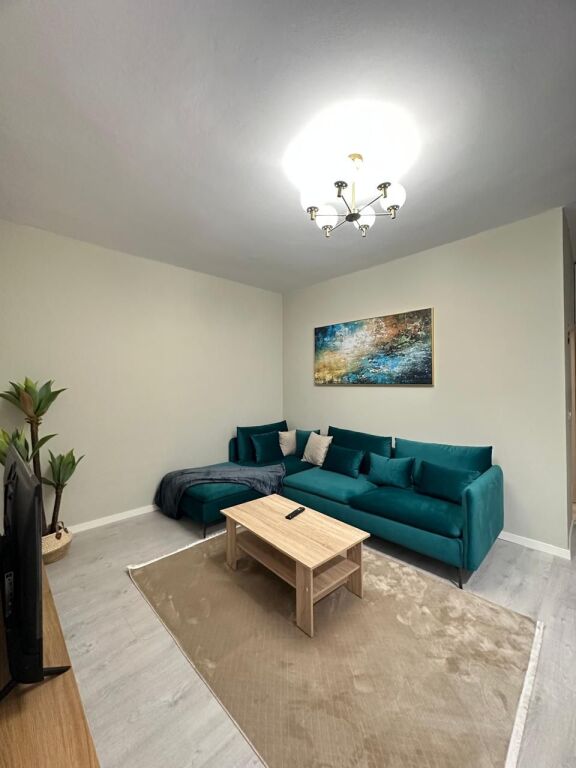 Jepet me qera apartament 1+1 ne Astir