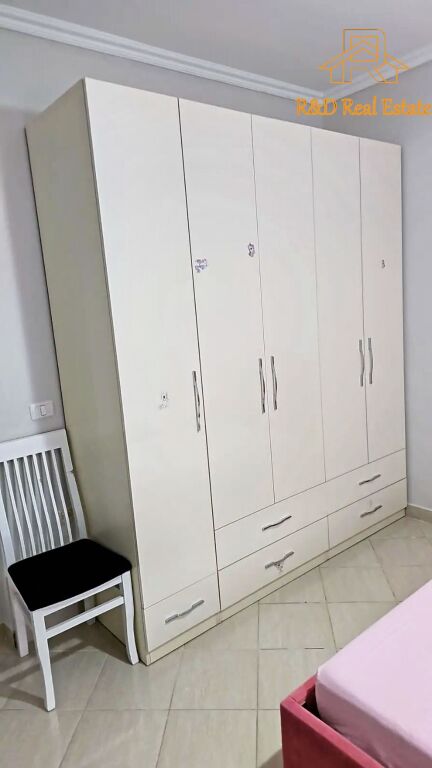 Jepet me qira apartament 2+1 – Kodra e Diellit