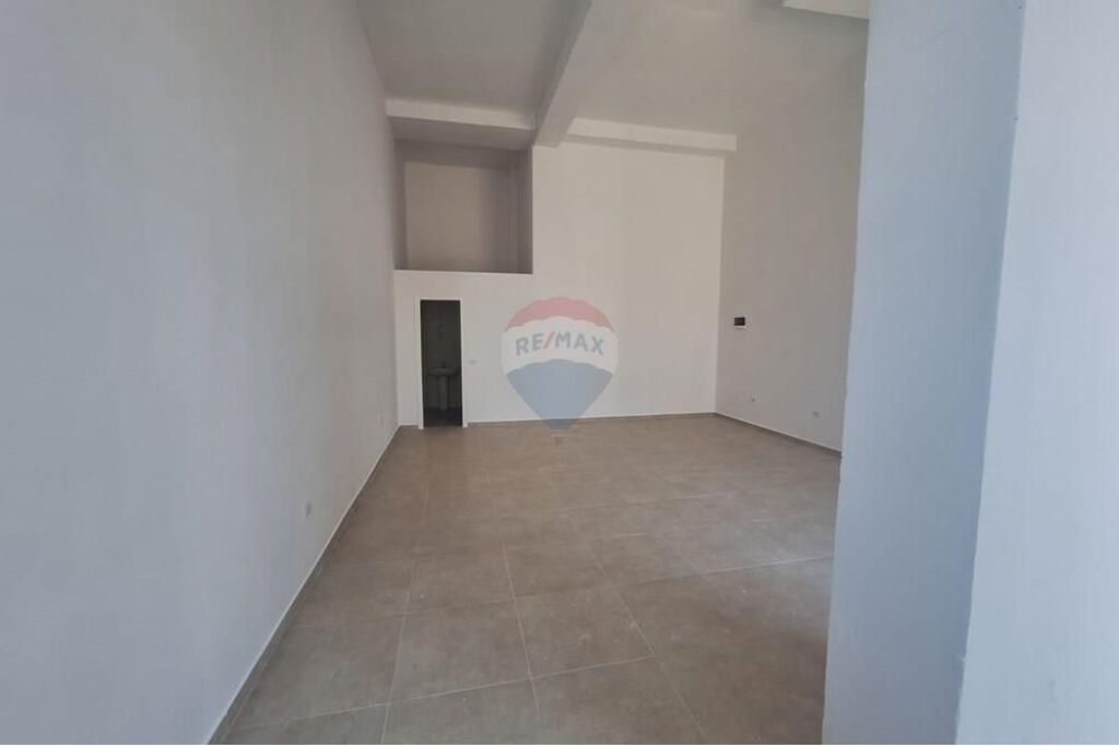 Shop - For Rent - Luçie Miloti Street, Tirana